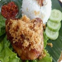 Nasi Ayam Kremes Komplit