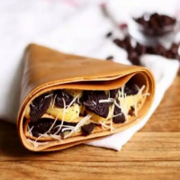 Crepes Coklat pisang keju susu