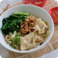 Mie Ayam Pangsit Rebus