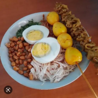 Bubur ayam + sate + telor