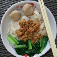 Kwetiau rebus + bakso