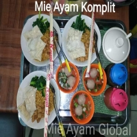 Mie Ayam Komplit