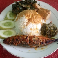 Nasi Ikan Kembung Bakar