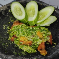 Ayam Geprek Sambal Ijo