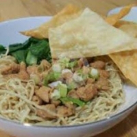 Mie Ayam Pangsit Goreng 