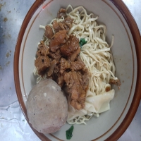 Mie ayam bakso telor
